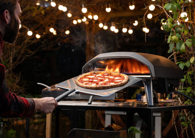 We’ll Be Hosting Dinner Parties All Summer Long With This Ooni Pizza Oven